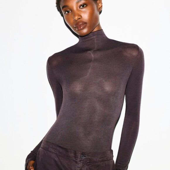 SKIMS 3 Piece Turtle Mock Neck Bodysuits - Picture 6 of 6